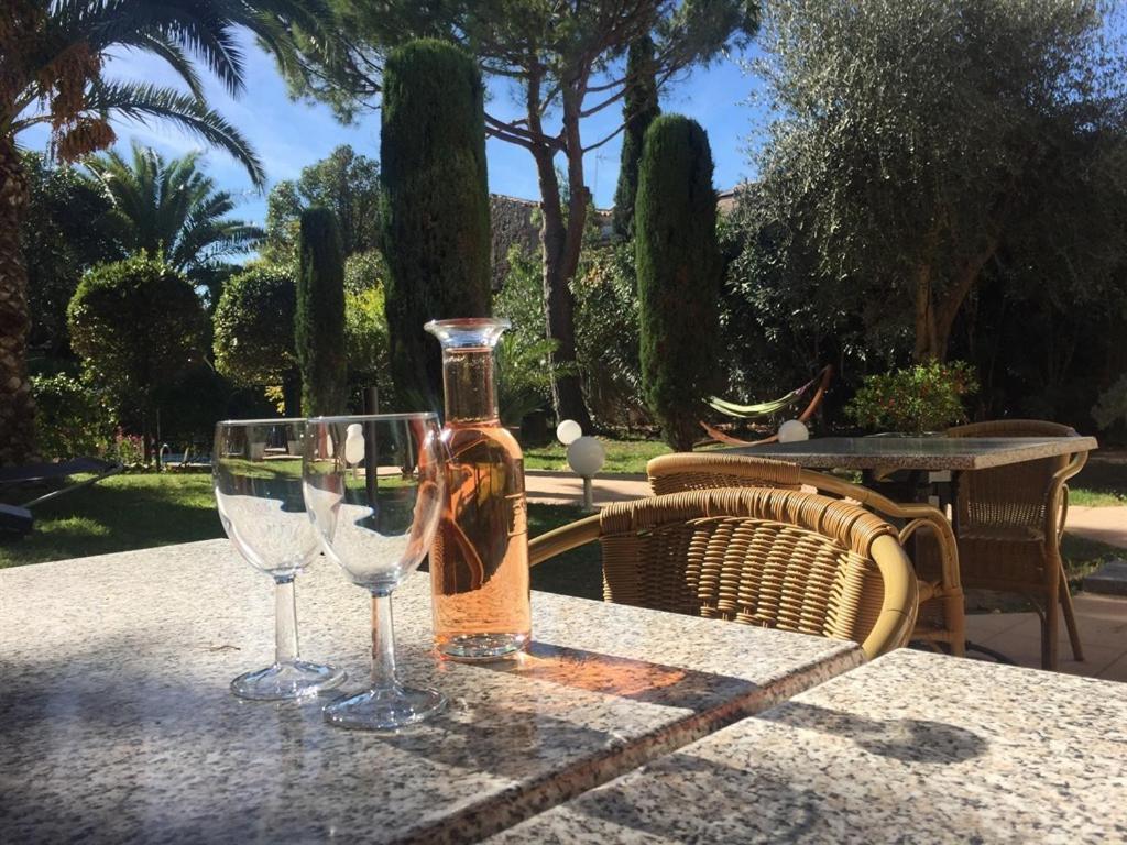 Le Jardin D'Homps Bed and Breakfast Homps  Buitenkant foto